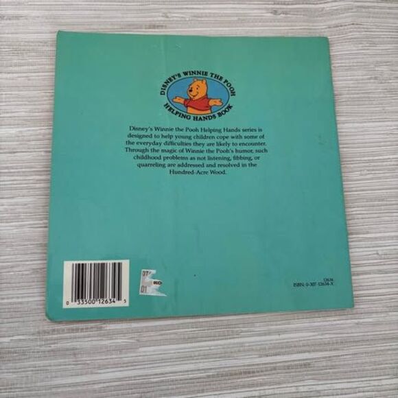 DISNEY ✨ 1991 Winnie the Pooh tigger babysitting book paperback GUC - Picture 2 of 3